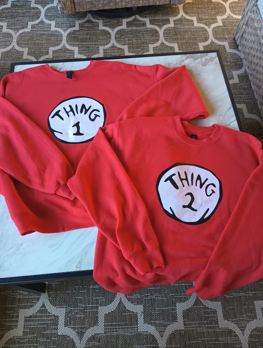 Dr Seuss Thing 1 AND Thing 2 Adult Sweatshirts Sz XL &M Trick or Treat Halloween